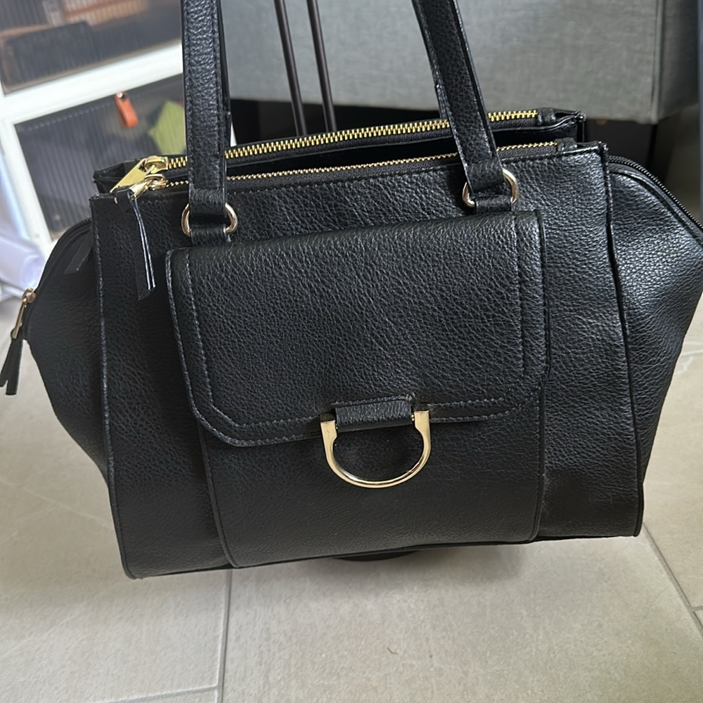Kelly and Katie shoulder bag
